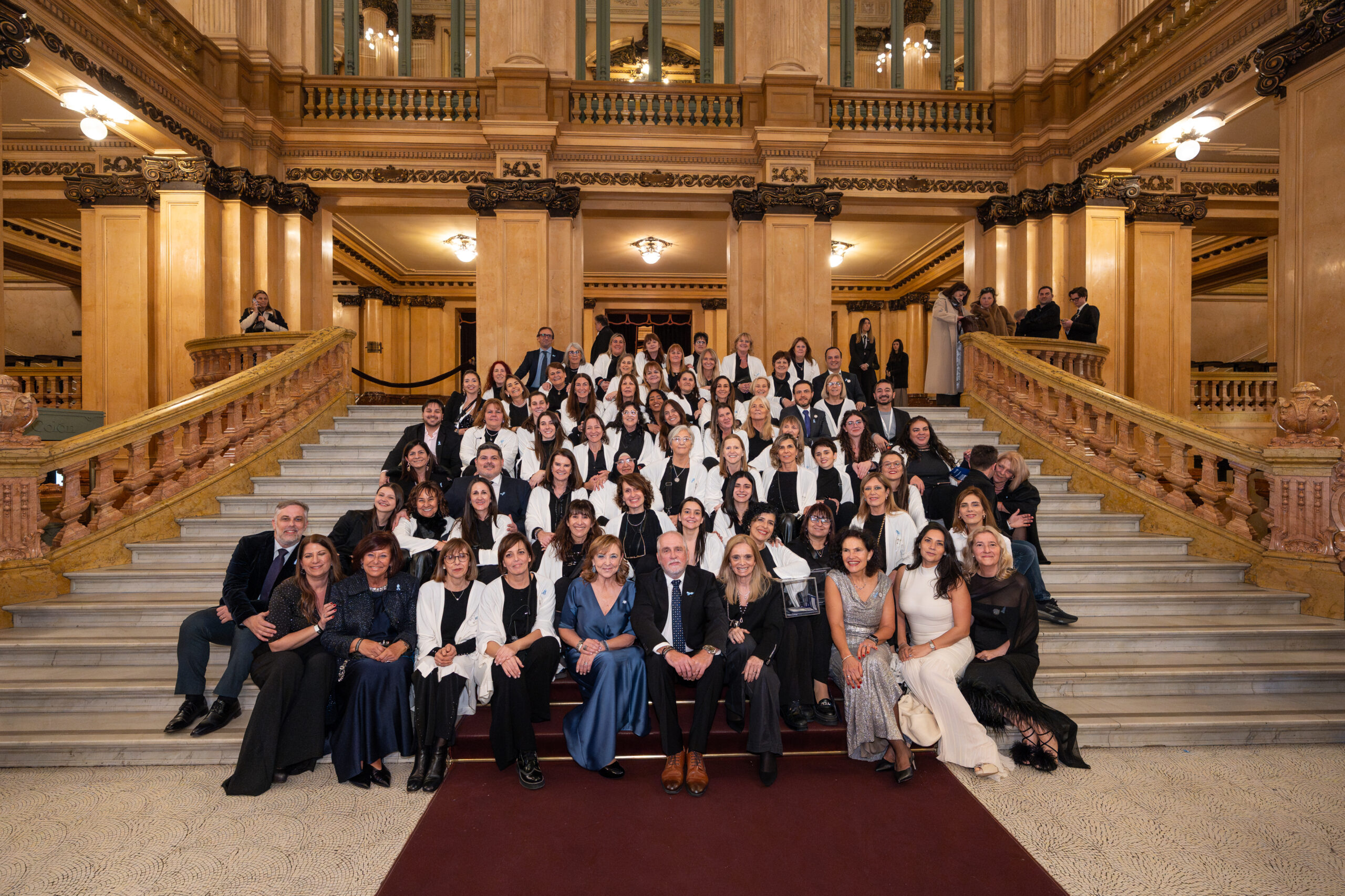 La Gala Solidaria de la Cooperadora del Hospital de Niños volvió a emocionar en el Teatro Colón